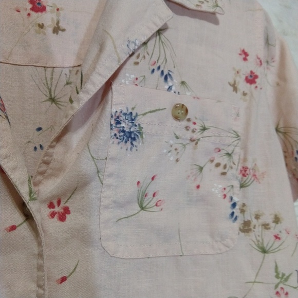 LIZ CLAIBORNE pastel Pink floral button down - Picture 3 of 4